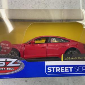 MSZ  Automobilio modelis Audi E-tron GT, skalė 1:36