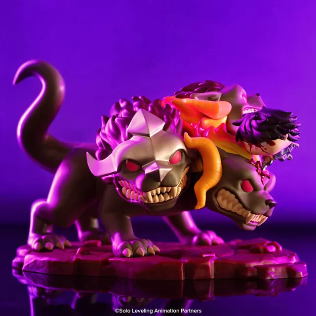 FUNKO POP! Deluxe Vinilinė figūrėlė: Solo Levelling - Sung Jinwoo vs. Cerberus &ndash; nuotrauka 3