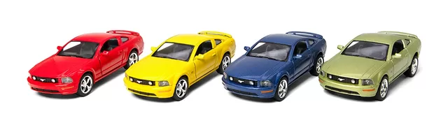 KINSMART Automobilio modelis 2006 Ford Mustang GT, scale 1:36 &ndash; nuotrauka 3
