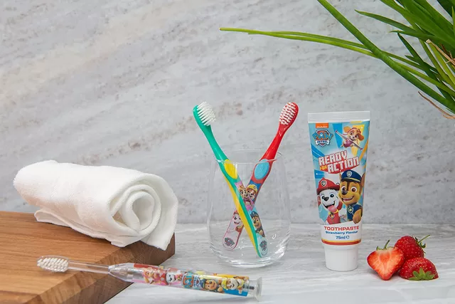 PAW PATROL &scaron;viečiantis dantų &scaron;epetėlis &ndash; nuotrauka 2