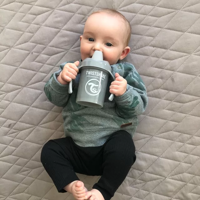 Twistshake nei&scaron;siliejanti gertuvė - puodelis nuo 4mėn., 230 ml, pilkas 78272 &ndash; nuotrauka 3