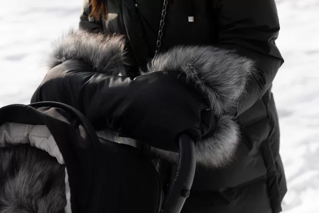 Sensillo pir&scaron;tinė vežimėliui su kailiuku juoda 8540 &ndash; nuotrauka 4