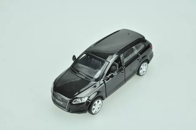 MSZ Automobilis BMW X7, skalė 1:44 &ndash; nuotrauka 4