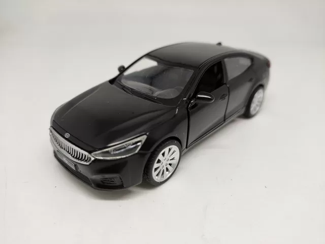 MSZ Automobilio modelis, KIA K7, 1:41 &ndash; nuotrauka 2