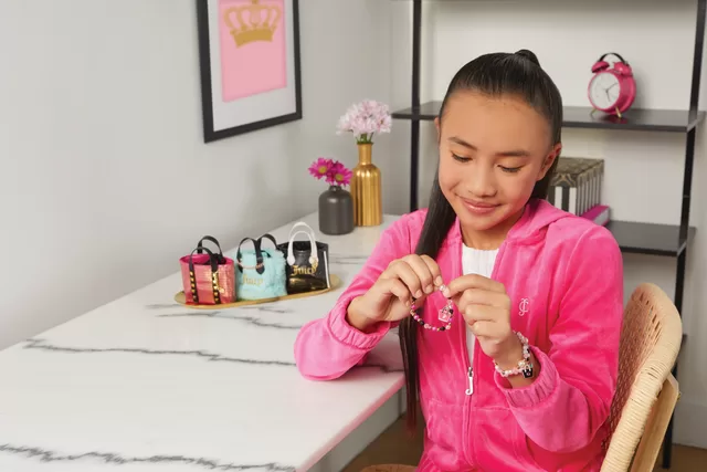 MAKE IT REAL &bdquo;Juicy Couture&ldquo; mini rankinė ir apyrankė &ndash; nuotrauka 10