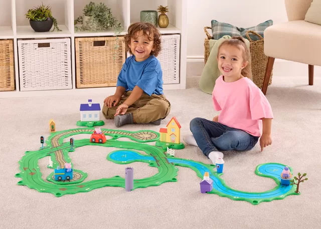 Peppa Pig Whizz Around Peppos pasaulio žaidimų rinkinys &ndash; nuotrauka 11