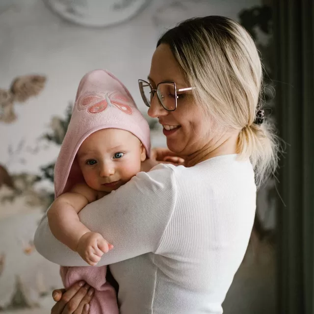 BabyOno rank&scaron;luostis su gobtuvu bambukinis 100x100 rožinis 346/04 &ndash; nuotrauka 3