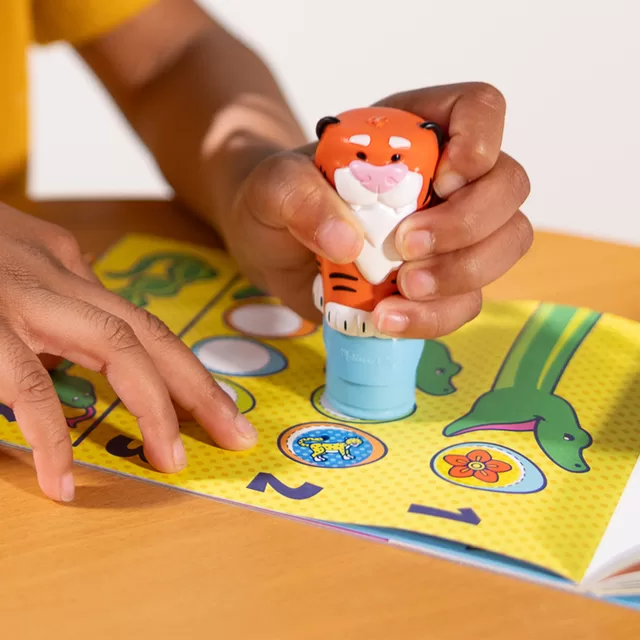 MELISSA & DOUG STICKER WOW! Veiklos knygelė &bdquo;Tigras&ldquo; &ndash; nuotrauka 2
