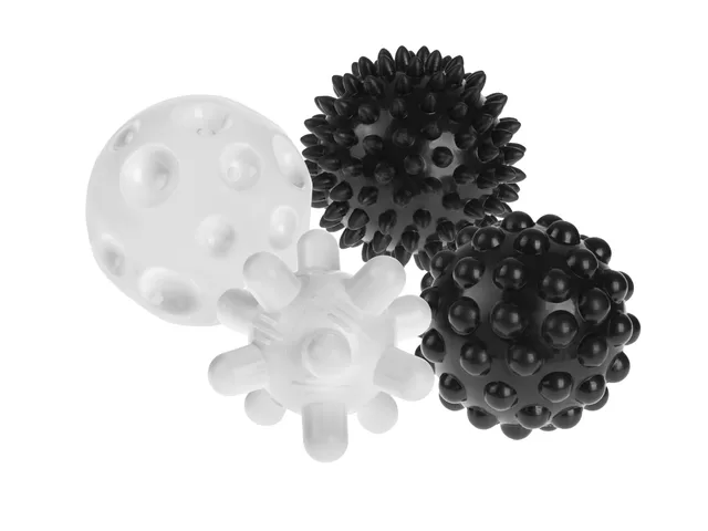 Tullo lavinamieji kamuoliukai kūdikiams 4vnt juodi balti 6-7cm 805 805 &ndash; nuotrauka 2